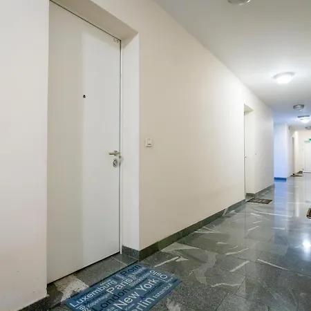 아파트 Cute Tiny Flat